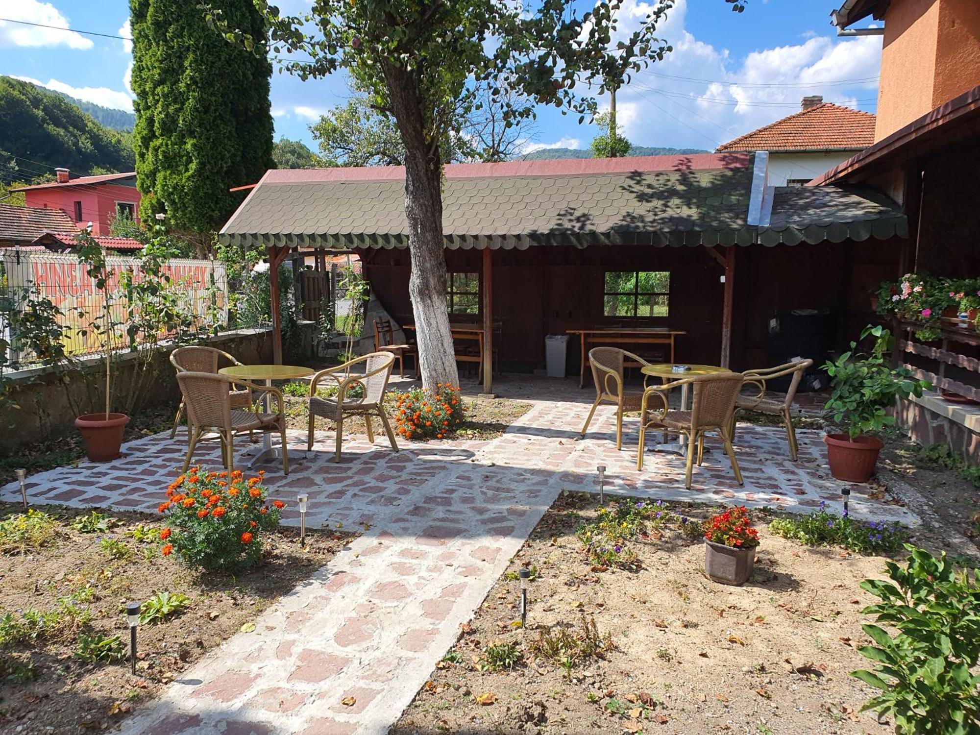 Стаи За Гости Тони Ribarița Exterior foto